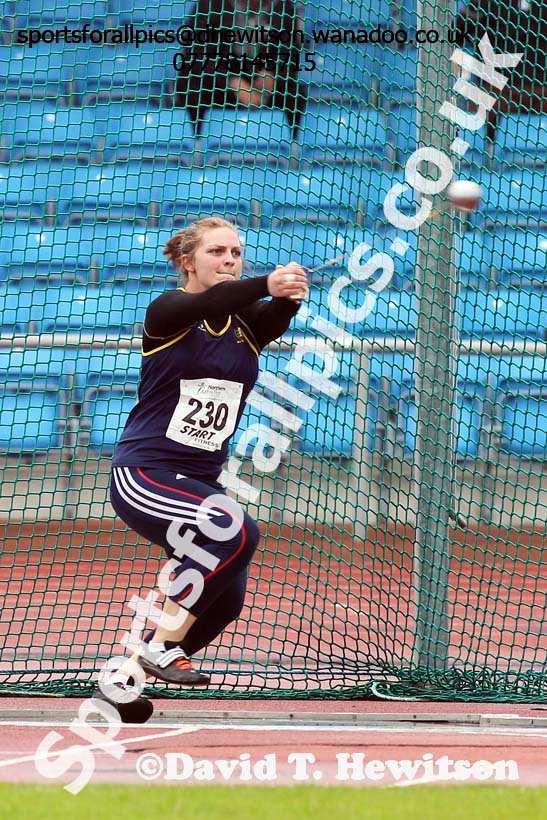 Womens  senior hammer, Northern Senior and Under-20s Track and Field Champs., Manchester. Photo: David T. Hewitson/Sports for All Pics